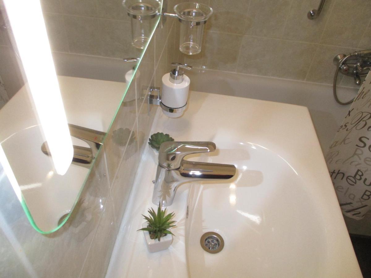 Ferencesek Apartman Печ Экстерьер фото