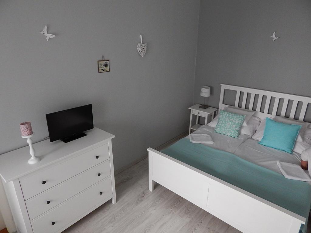Ferencesek Apartman Печ Экстерьер фото
